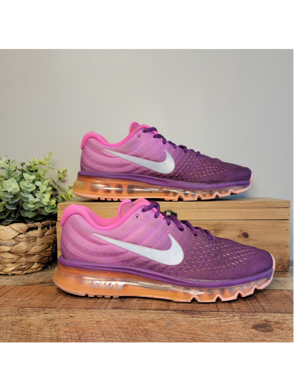 Nike Air Max 2017 Running Athletic Shoes Sneakers Pink Bright Purple Mesh 9.5 - Picture 2 of 15
